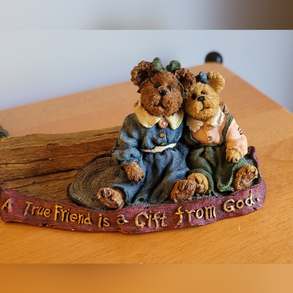 Boyds Bears 2001 Lindy and Sarah  best friends